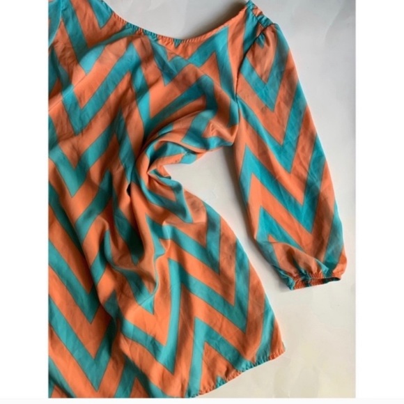 Pink Owl Dresses & Skirts - Pink Owl : chevron shift dress